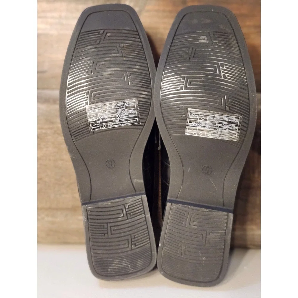 Forever 21 Black Croc Loafers - Size 9
